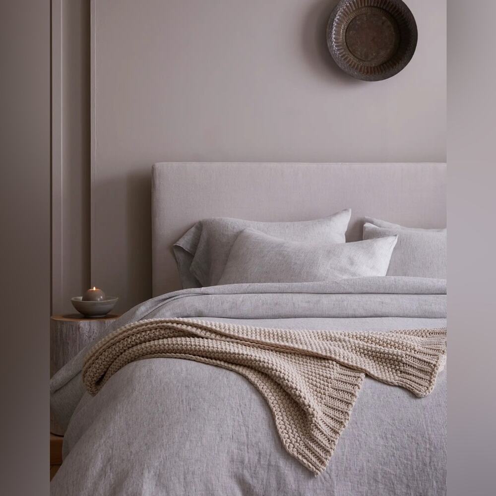 Quince Linen Duvet Cover Set in Light Gray and Beige
